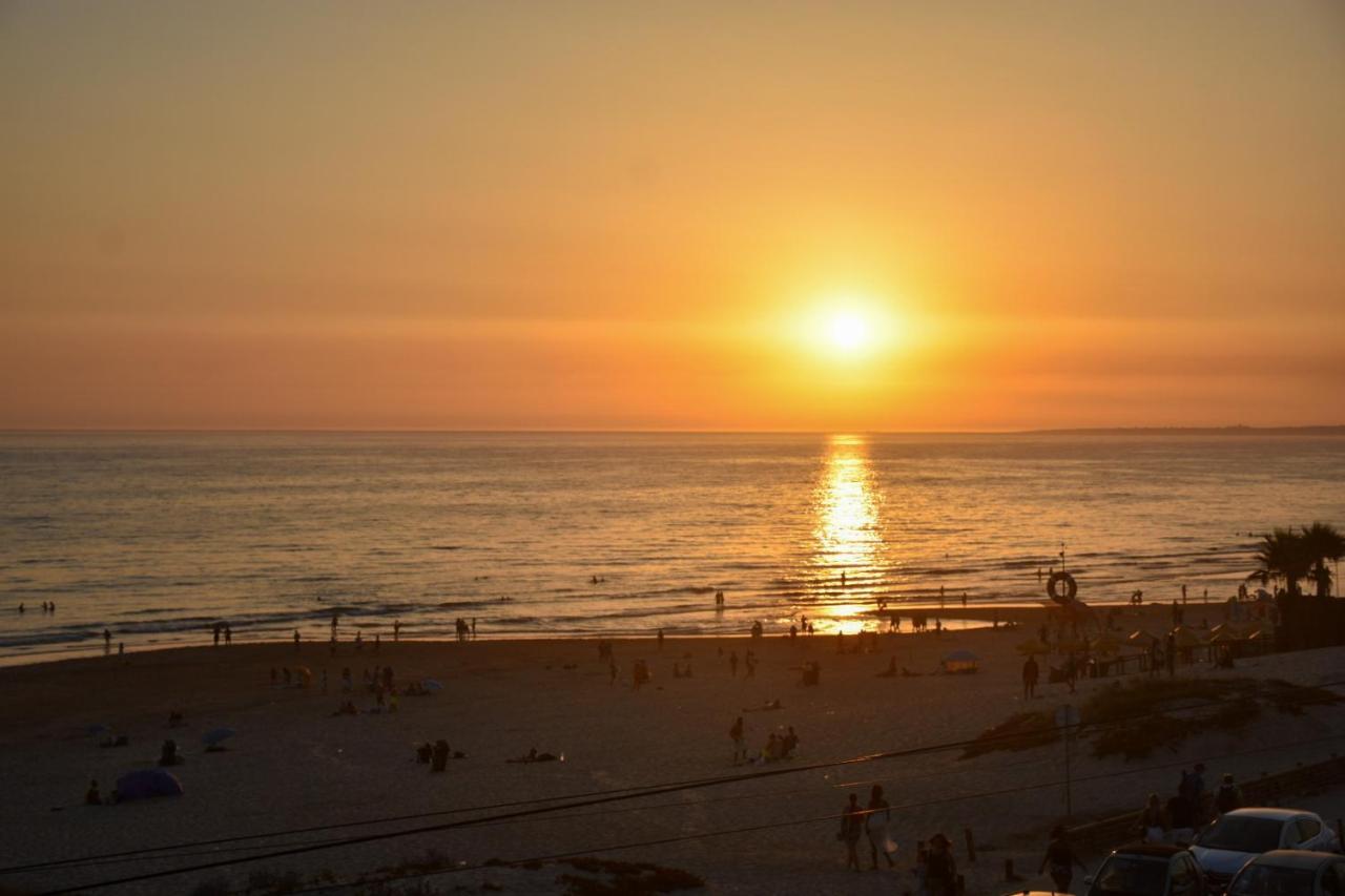 Rock'S Beach Spot Front Costa da Caparica Bagian luar foto